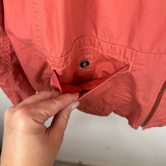 Chico's Salmon Full Zip Windbreaker with Pockets Chico's Size 2 (US Lg/12) EUC - Picture 2 of 7